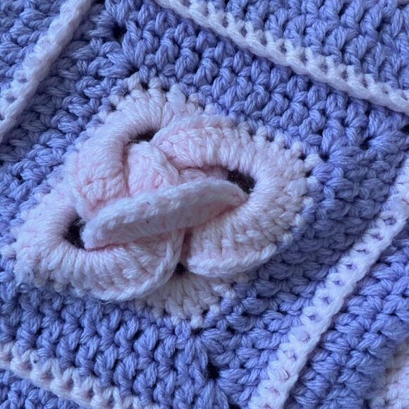 Handmade crochet baby blanket - Picture 2 of 2